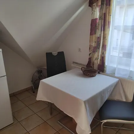Zsanett Apartment