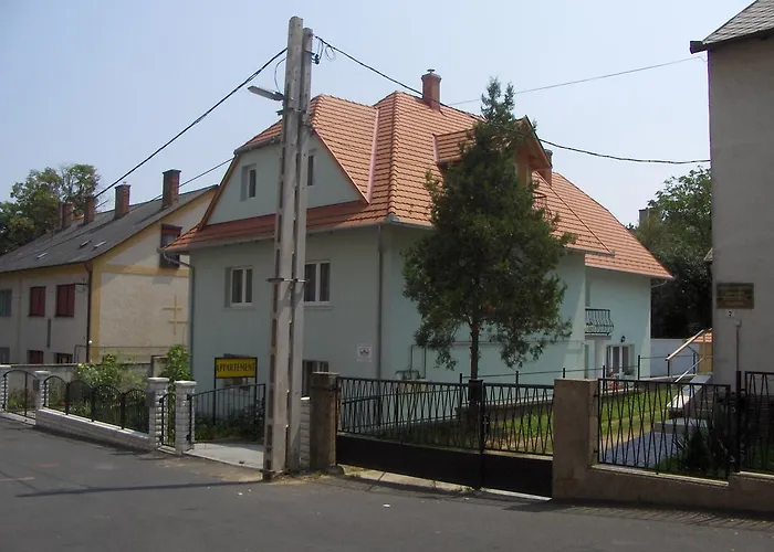 Zsanett Apartmán